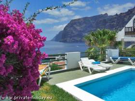 Ferienwohnung in Los Gigantes mit Meerblick, Balkon und Pool